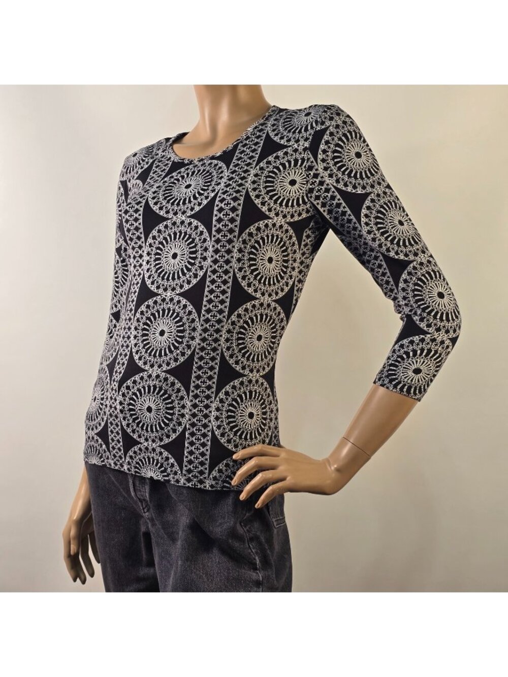 J Mclaughlin Black Medallion Print Blouse  Size S Top 3/4 Sleeve Catalina Cloth